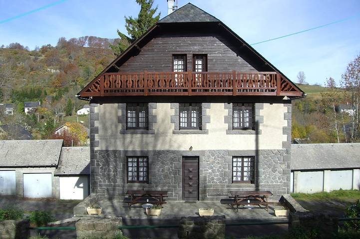 Chalet para 12 personas, con jardín y balcón - 1
