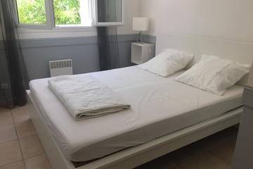 Cottage for 5 People in Six-Fours-les-Plages, Toulon region, Photo 2