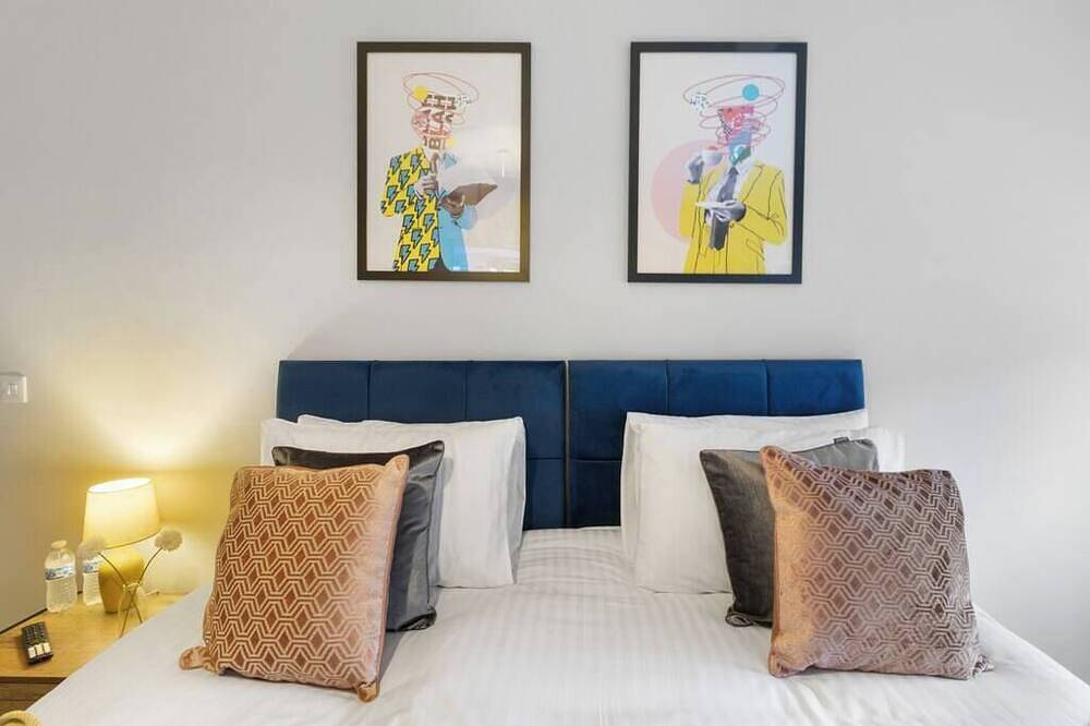 Entire apartment, Whiskawaystays Victoria House Apartment 5 in Worcester, Worcestershire