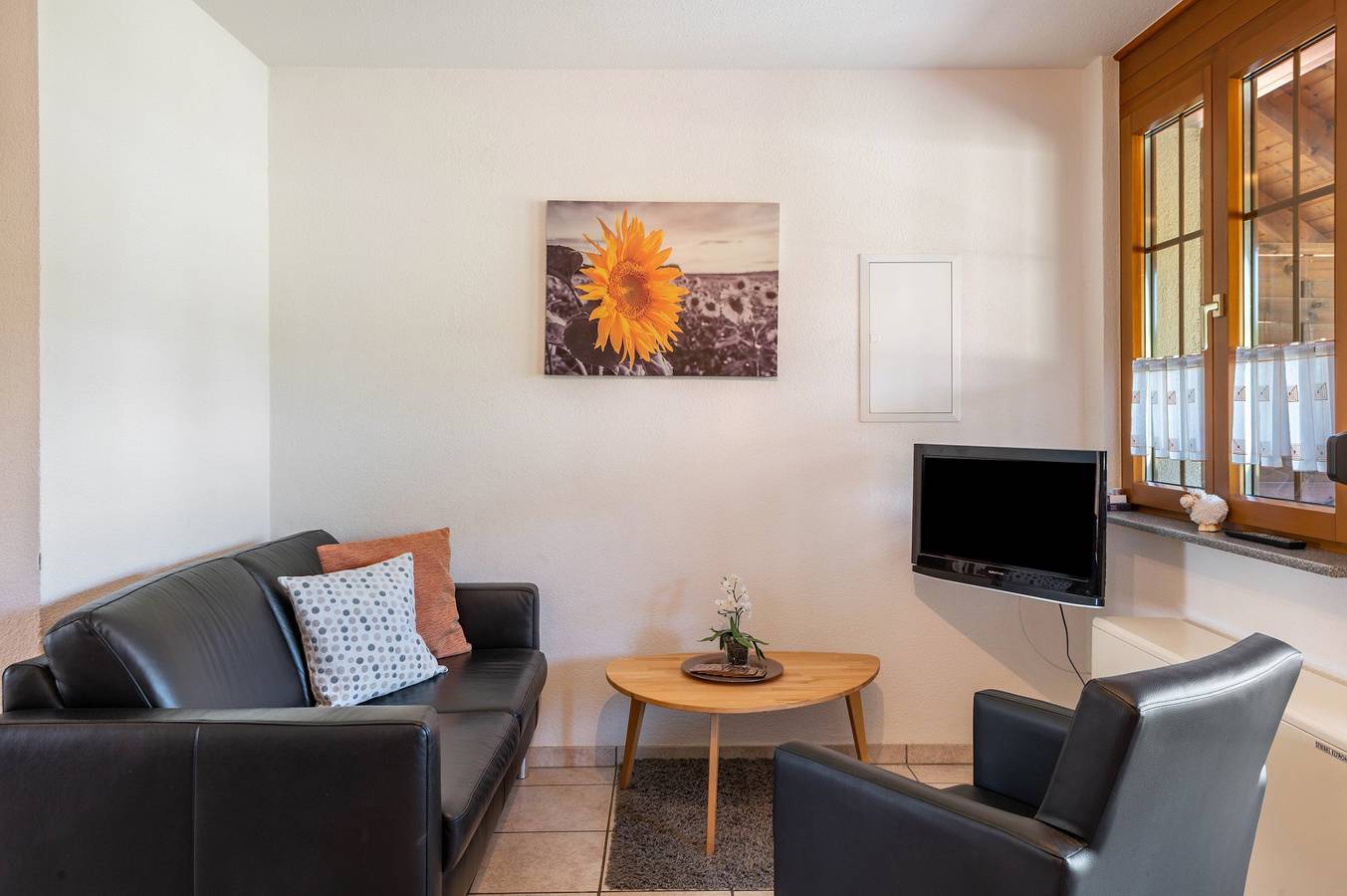 Ganze Wohnung, Ferienwohnung Nr.2 Haus Männlin, 46qm, Balkon und Wi-Fi in Bad Bellingen, Südschwarzwald