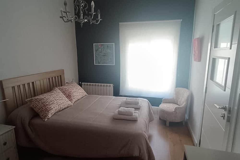 Casa Rural Alegria, a home in the mountains and close to the beach in Caudete de las Fuentes, Valencia Province