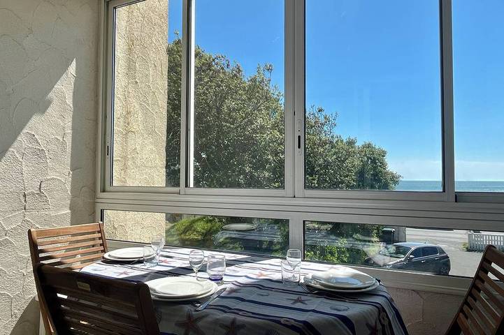Location de vacances pour 2 personnes, avec balcon à Saint-Palais-sur-Mer