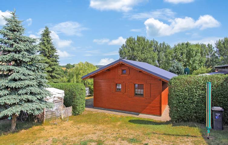 Ferienhaus für 4 Personen, mit Terrasse und Garten in Kargow