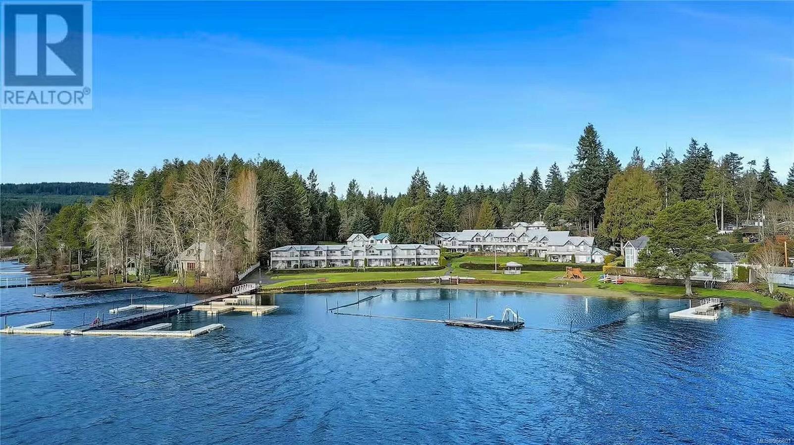Apartamento entero, Condominio frente al lago y playa in Shawnigan Lake, Cowichan Valley