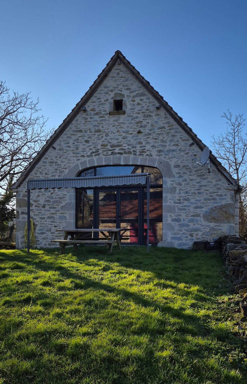 La grange de Thégra, climatisation, 3 chambres et une mezzanine in Thégra, Massif central
