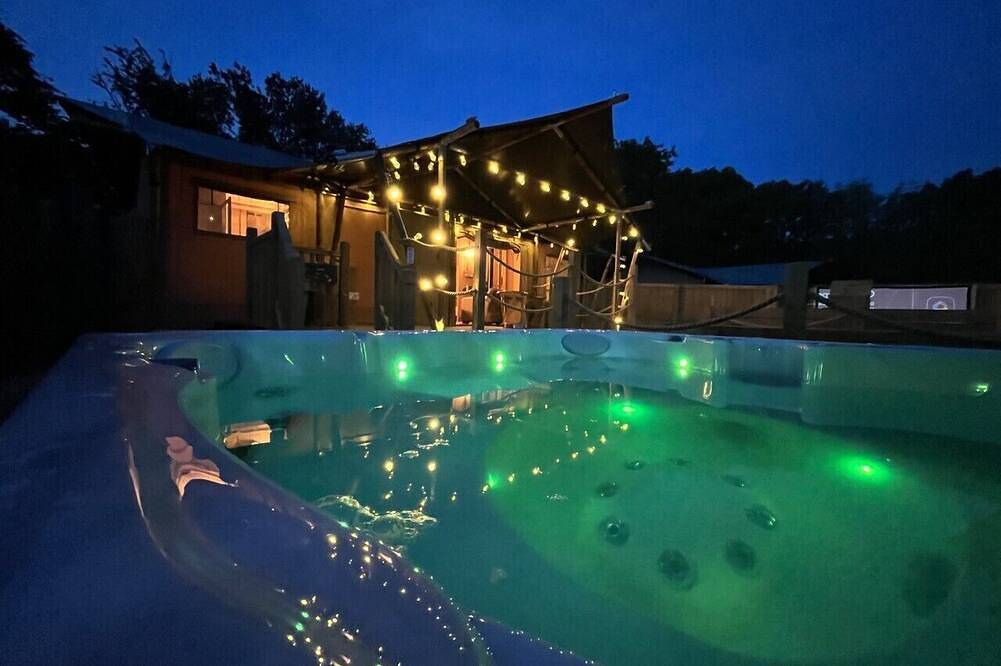 Camping for 8 People in Pembrokeshire, South-Wales