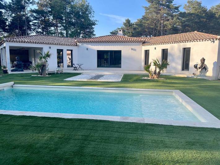 Chambre d’hôte pour 2 personnes, avec piscine et vue ainsi que balcon et jardin dans Parc naturel régional de la Sainte-Baume - 4