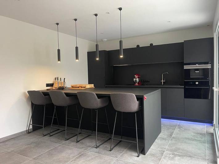 Gîte pour 6 personnes, avec terrasse à Widensolen