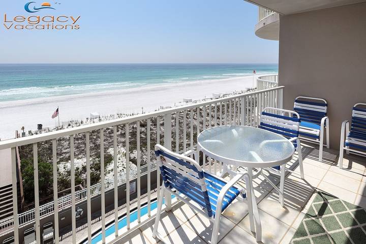 Vacation rental for 8 people, with balcony and hot tub as well as pool in Okaloosa Island