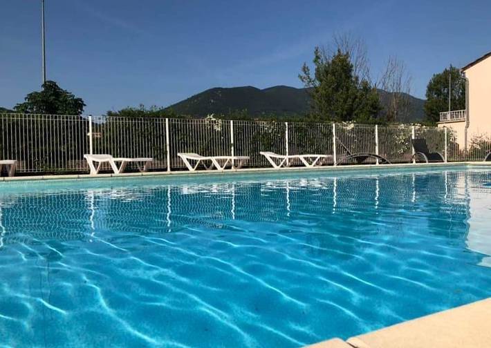 Gîte pour 3 personnes, avec terrasse et piscine à Montbrun-les-Bains - 3