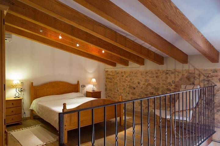 Finca für 4 Personen, mit Balkon und Garten in Llubí - 2