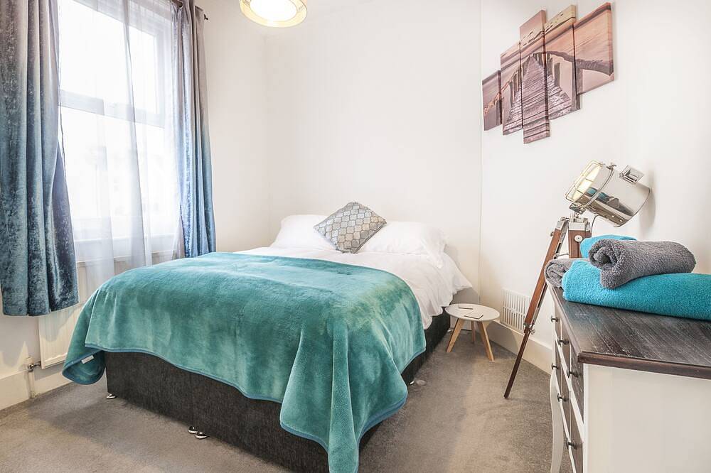 Beautiful Central Exeter Apartment 5 min walk quay in Exeter, Devon