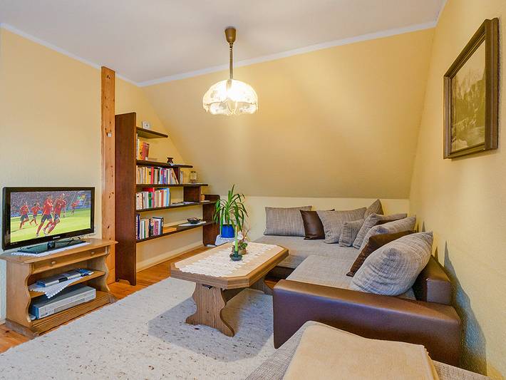 Ferienwohnung für 3 Personen, mit Balkon und Garten in Peenehagen - 2