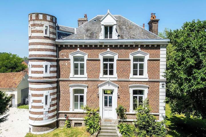 Location de vacances pour 12 personnes, avec jardin à Aire-sur-la-Lys