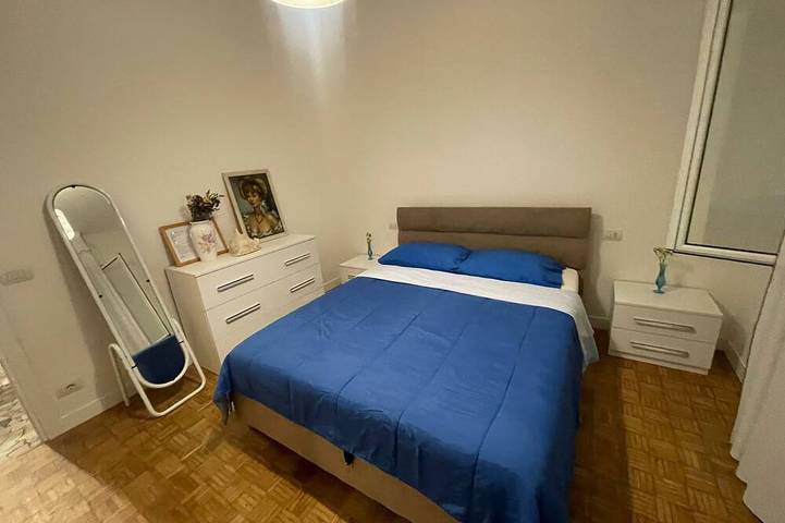 Ganze Wohnung, Cozy two-room apartment -- furnished, spacious and bright with easy parking in Gallarate, Varese Provinz