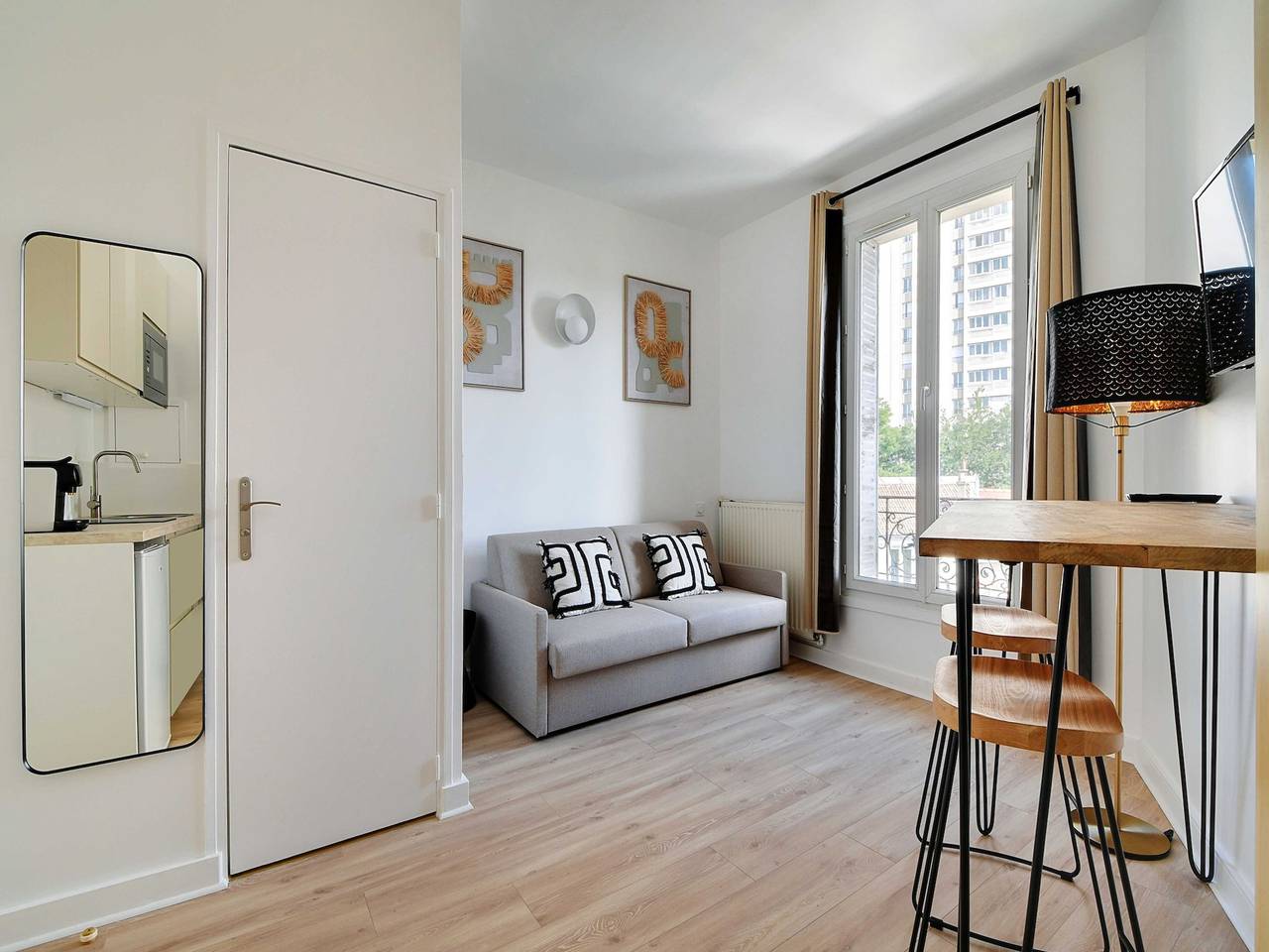 Appartement entier, Pleasant Studio - 2P - Gateway to Paris/Malakoff in Malakoff, Hauts-de-Seine