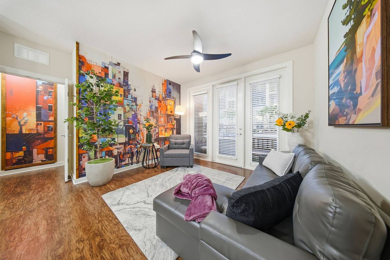 Hel leilighet, Chic 2Br w/ Pool + Pet-Friendly | Unit #14 in South Tampa, Tampa