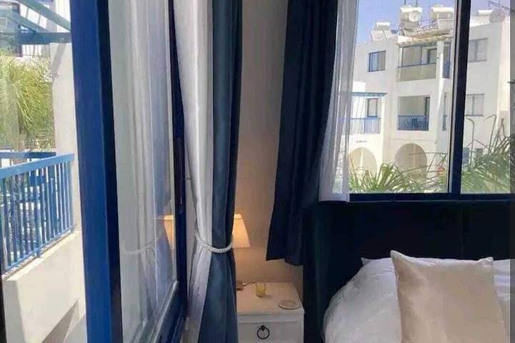 Holiday rental for 4 people, with balcony and pool in Kato Paphos