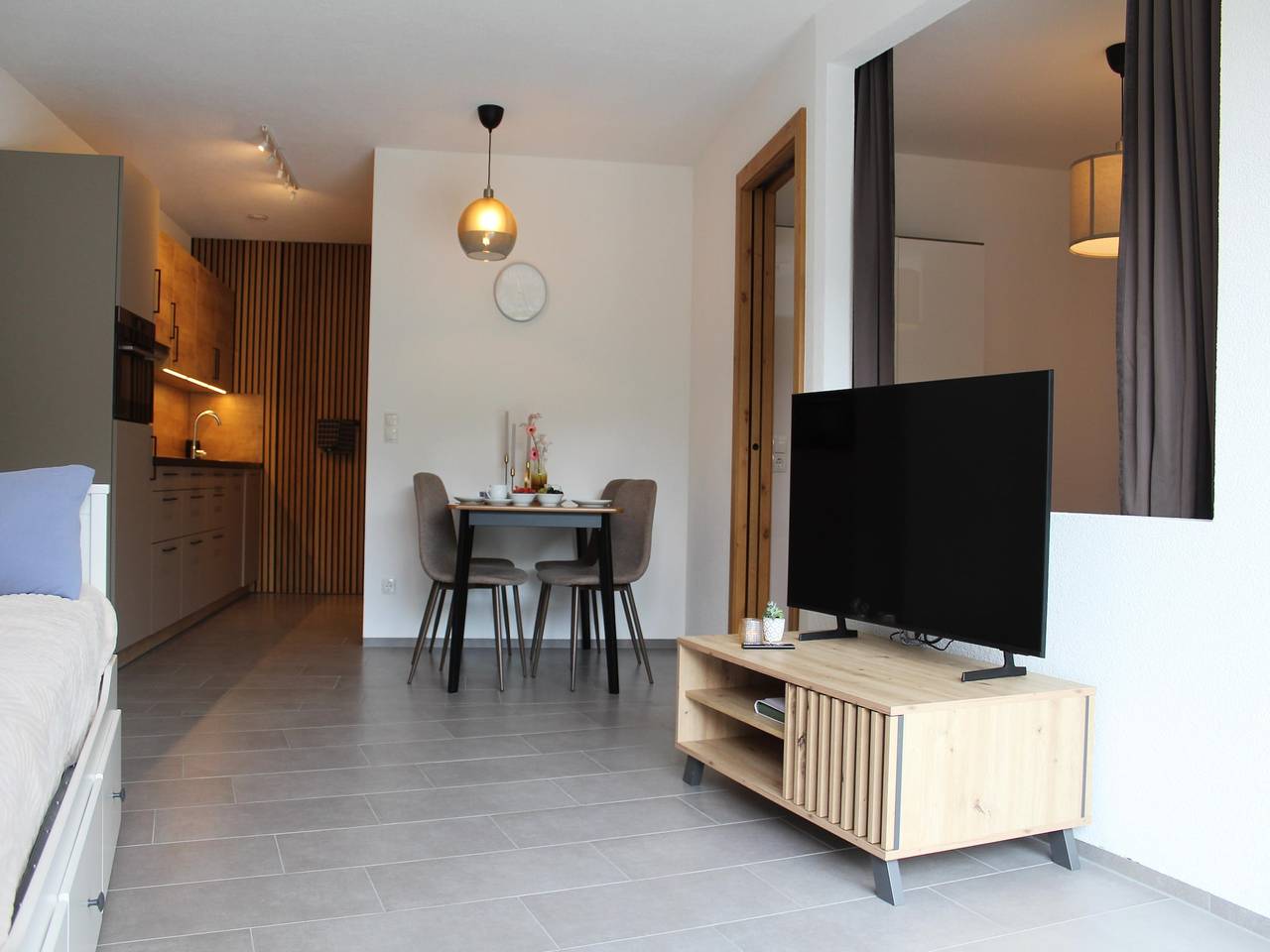 Modernes Appartment in den Tiroler Bergen in Fließ, Bezirk Landeck