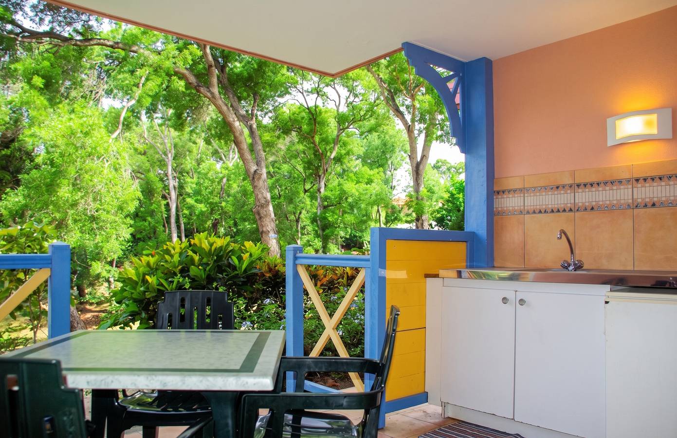 Estudio entero, Estudio acogedor en Sainte-Anne - 29m² con jardín. in Sainte-Anne, Martinica