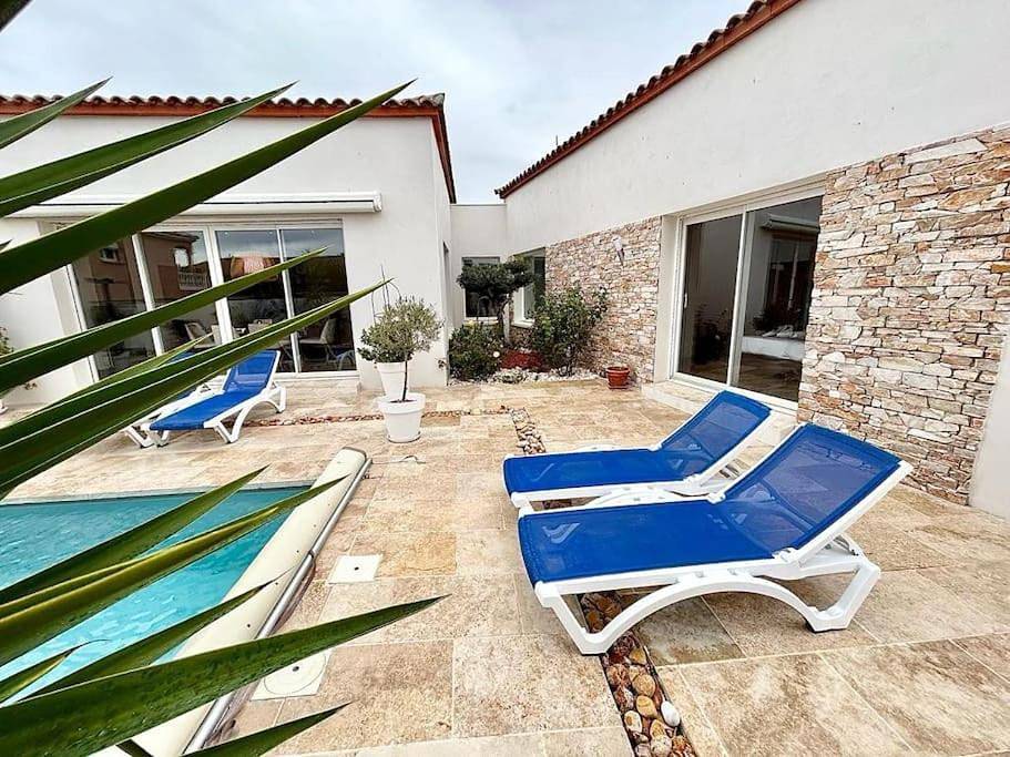 Villa d'architecte*piscine*wifi in Montady, Côte méditerranéenne (France)