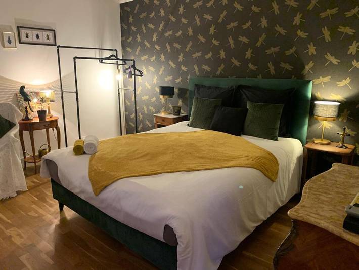 Maison d’hôte pour 2 personnes, avec vue ainsi que terrasse et jardin, adapté aux familles dans Torcy - 2