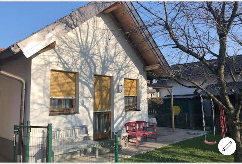 Knusperhaus mit Garten in Wals-Siezenheim, Bezirk Salzburg-Umgebung