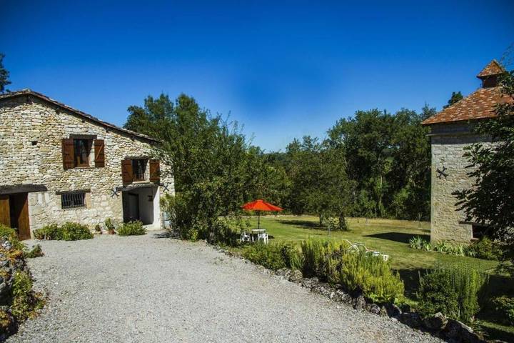 Location de vacances pour 6 personnes, avec Jardin et Vue à Senouillac