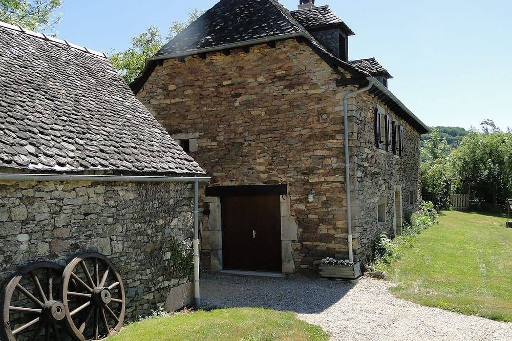 Gîte Le Torminal  :  Dans le Parc Naturel de l'Aubrac... in Castelnau-de-Mandailles, Parc naturel régional de l'Aubrac