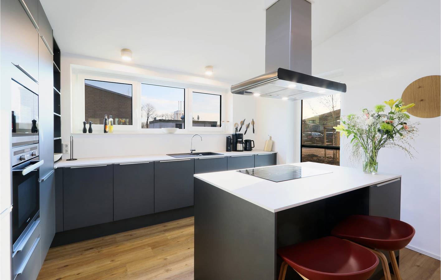 Luxuriöses Apartment mit Parkplatz und Terrasse in der Nähe von Fluss und Restaurant in Marissa Ferienpark, Lembruch