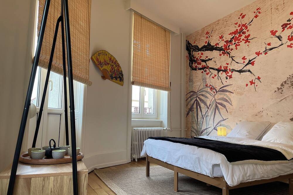 Ganze Wohnung, Large 4-star apartment in Belfort, 4 to 12 people, sauna and terrace in Belfort, Territoire-de-Belfort