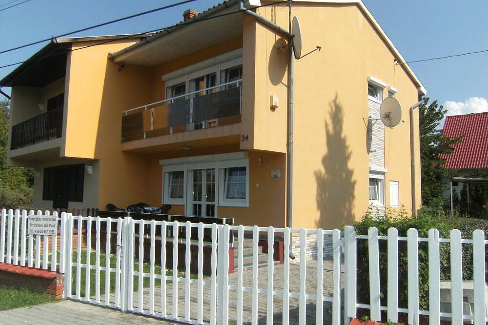 Holiday home for 5 guests with 70m² in Balatonszárszó (110535) in Balatonszárszó, Southern Shore of Lake Balaton