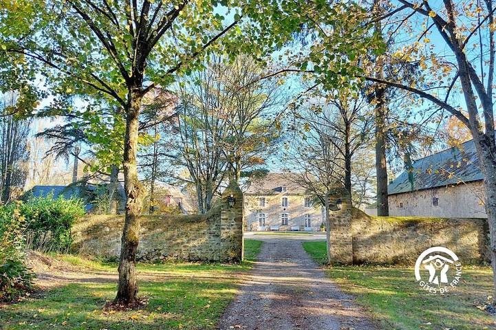 Gîte pour 6 personnes, avec Terrasse et Jardin dans Ruillé-Froid-Fonds