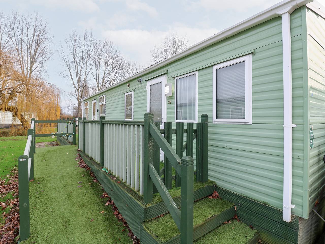 Caravane pour 5 personnes avec jardin in Northampton, Northamptonshire