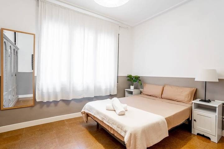 Ferienwohnung für 8 Personen, mit Garten in Barcelona