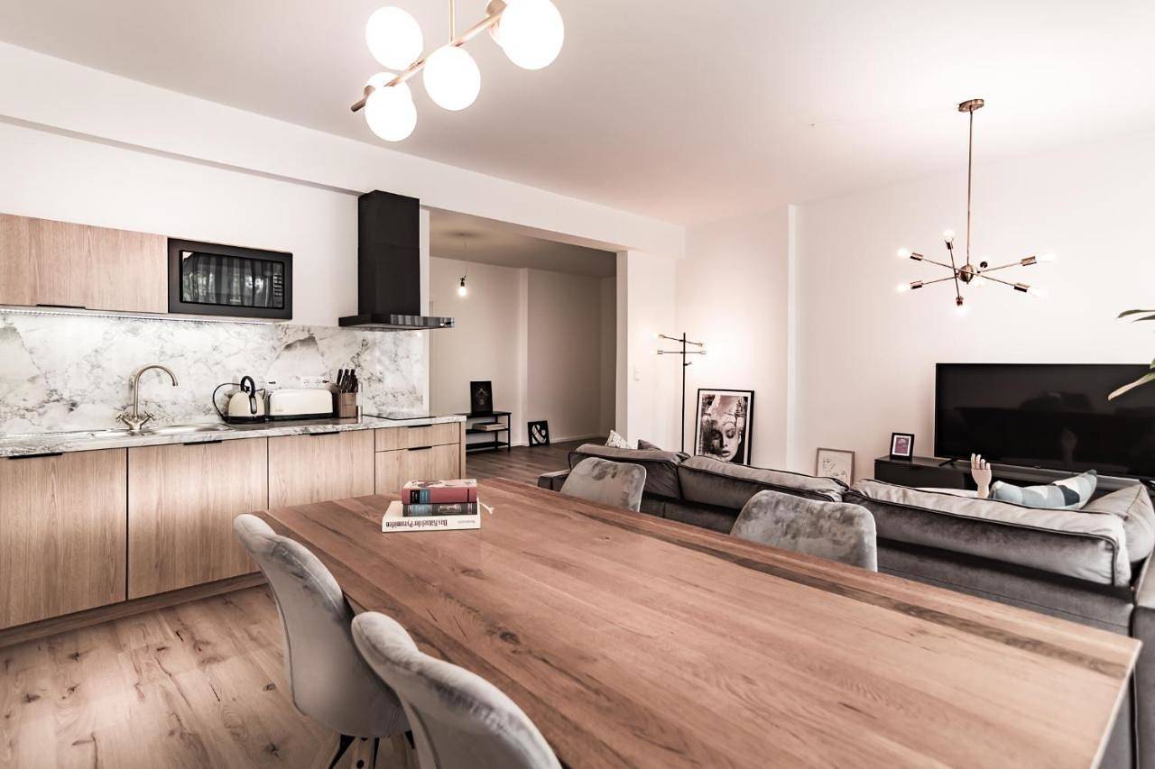 Ganze Wohnung, Studio Apartment in Düsseldorf-Stadtmitte, Düsseldorf