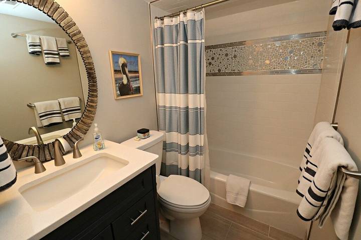 Vacation rental for 4 people, with balcony and pool in St. Augustine Beach