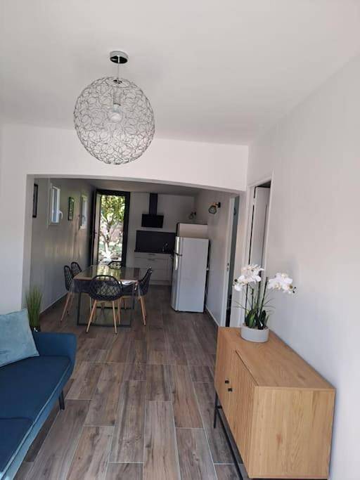 Location de vacances pour 5 personnes, avec jardin ainsi que piscine et vue dans Montlegun - 2