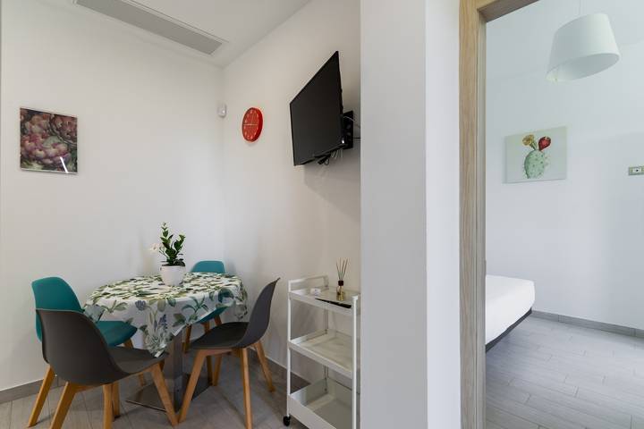 Apartamento entero, Apartamento vacacional "Le Scuderie 3" con piscina compartida, terraza compartida y Wi-Fi in Galatone, Provincia de Lecce