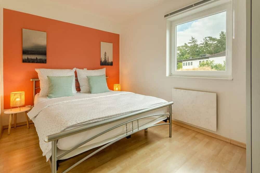 Dolomites Bungalow Eifelsteig w/ view Terrace & Bbq in Gerolstein, Vulkaan-Eifel