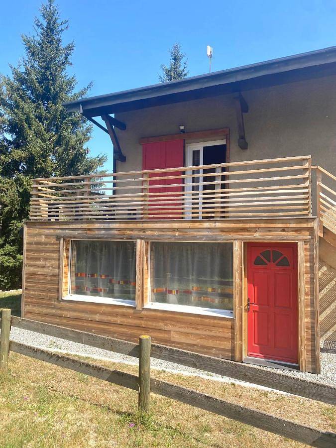Gîte pour 9 personnes, avec Balcon et Terrasse ainsi que Jardin et Vue à Matemale - 3