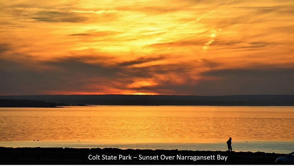 Haus am Strand mit 3 + Schlafzimmer. Nur wenige Schritte vom Colt State Park / Bristol Town Beach entfernt in Bristol (RI), Bristol County