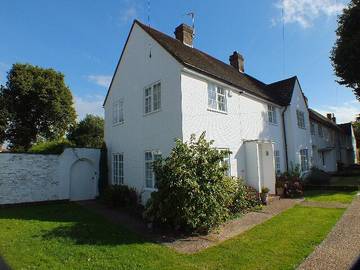 Log Cabin for 5 People in Winchelsea, High Weald, Photo 2