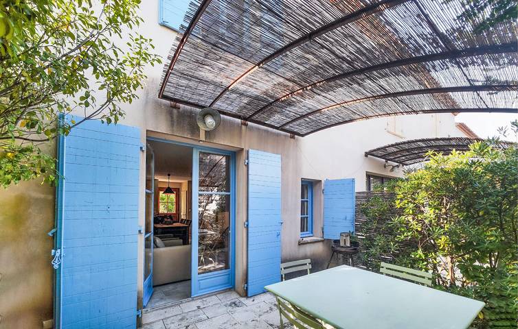 Location de vacances pour 4 personnes, avec Terrasse et Jardin à Saint-Laurent-de-la-Cabrerisse