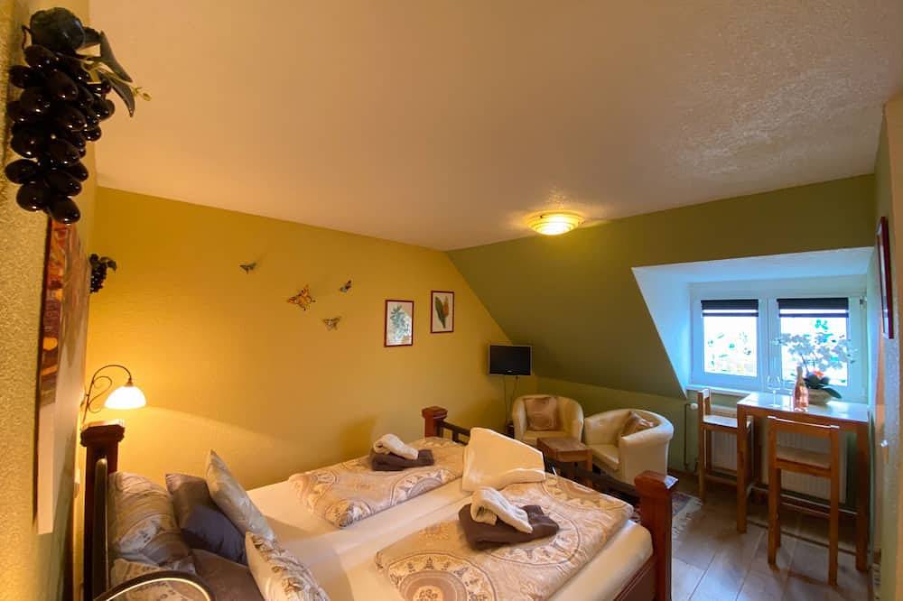 Geheel appartement, Studio Dornfelder with Moselle view in Cond, Cochem