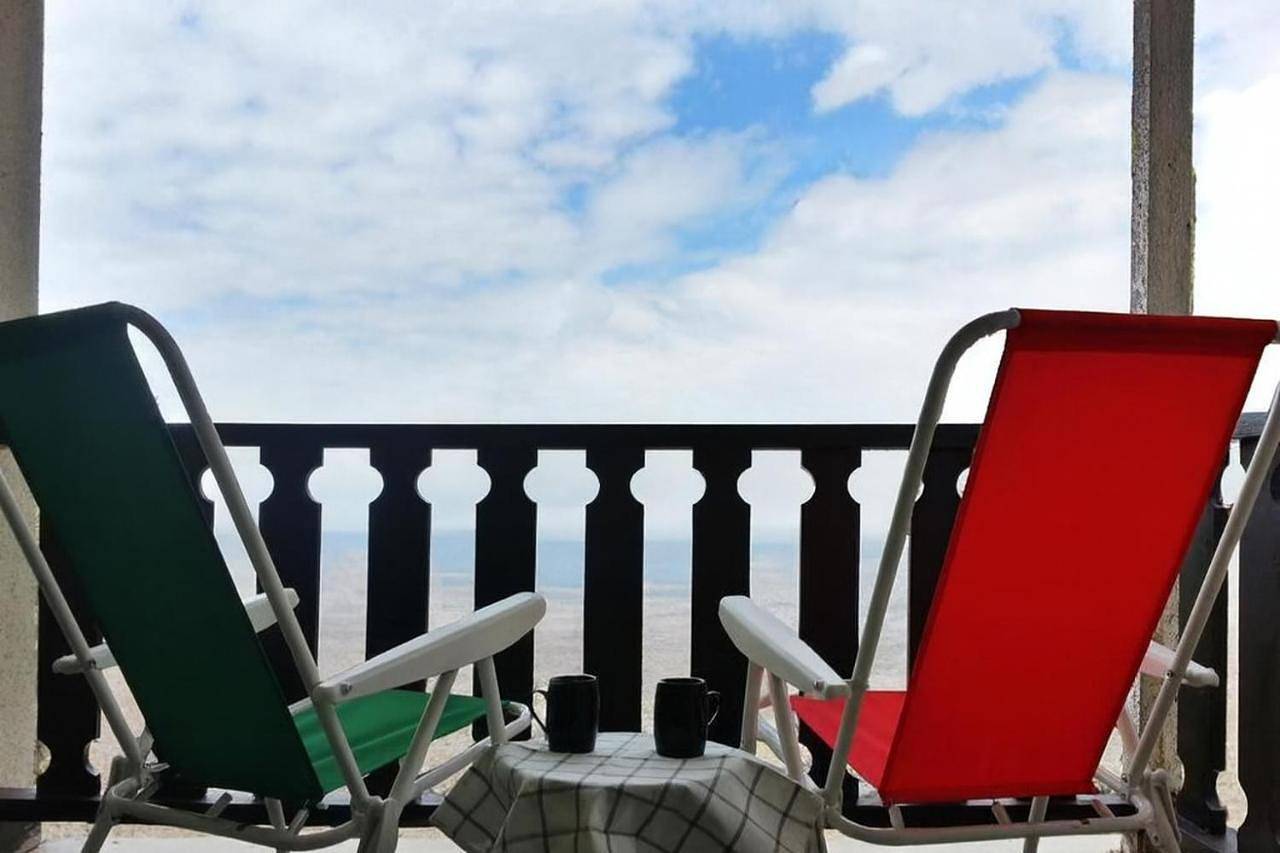 Apartamento entero, Dúplex con piscina climatizada y sauna, El último rincón in Estación de esquí de La Pinilla, Cerezo de Arriba