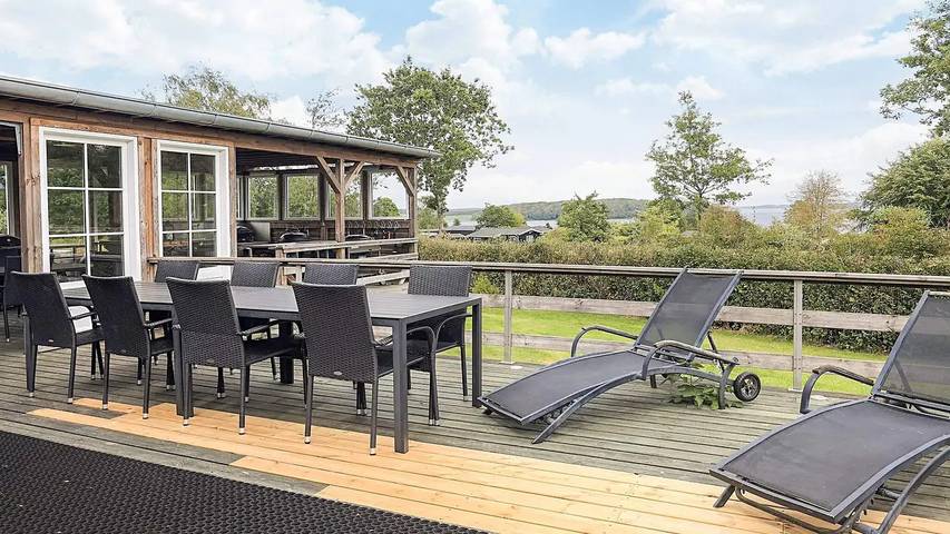 Ferienhaus für 18 Personen, mit Sauna und Whirlpool sowie Terrasse in Astrup Vig - 4