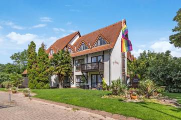 Ferienwohnung für 4 Personen, mit Ausblick und Seeblick sowie Garten in der Pfalz
