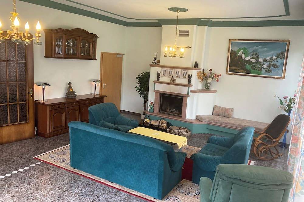 Ganze Wohnung, Immensee I Apartment with lake view surrounded by forest in Ronshausen, Hessisches Bergland