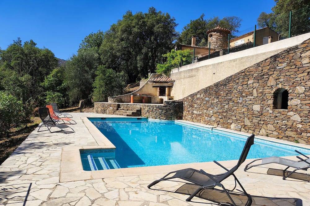 Villa Suddard, 10 couchages , Grande Piscine. En pleine nature in La Garde-Freinet, Côte méditerranéenne (France)